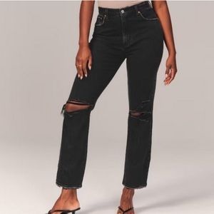 Abercrombie - Curve Love Ultra High Rise Ankle Straight Jean - 28R - Black